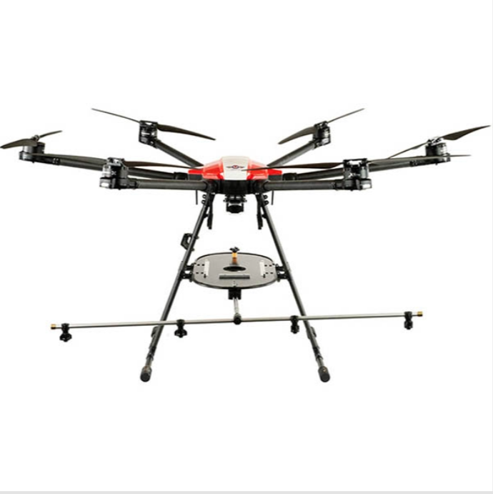 Drone AEOTIC Spray L équipé pour le nettoyage et le traitement des toitures et façades